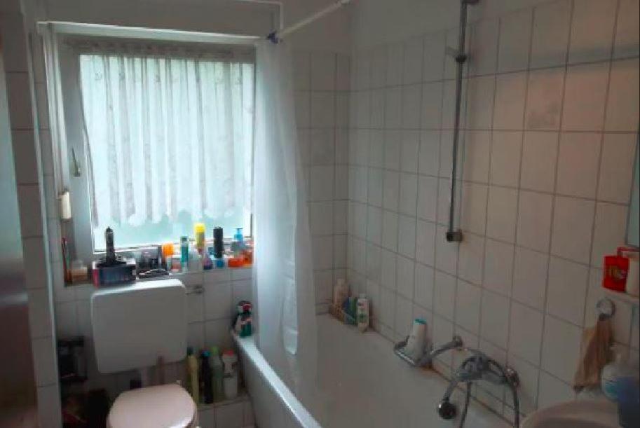 Duesseldorf - Separates, Privates Zimmer Exterior foto